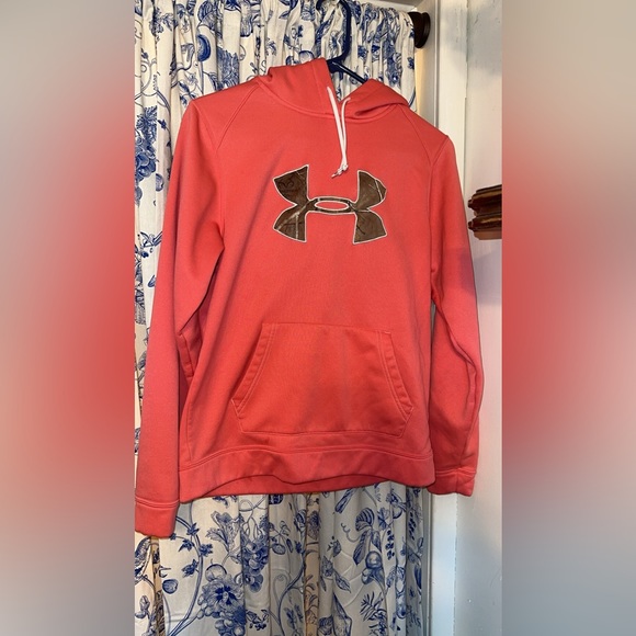 Under armor women’s hoodie - Picture 2 of 3